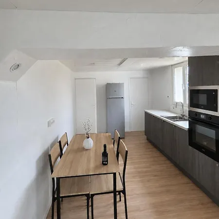 Cozy House 5 Minutes From Der Appartement *